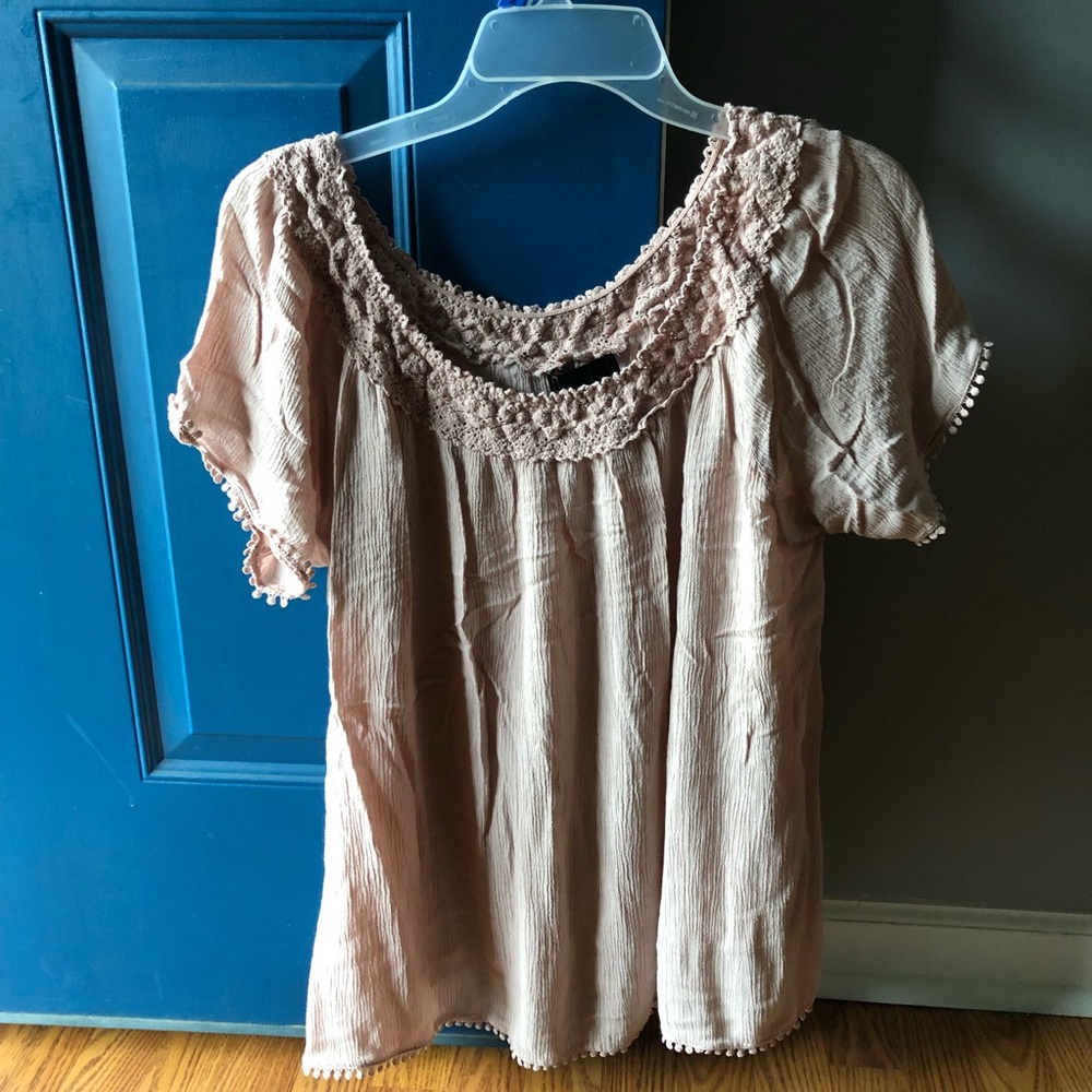 Open shoulder top